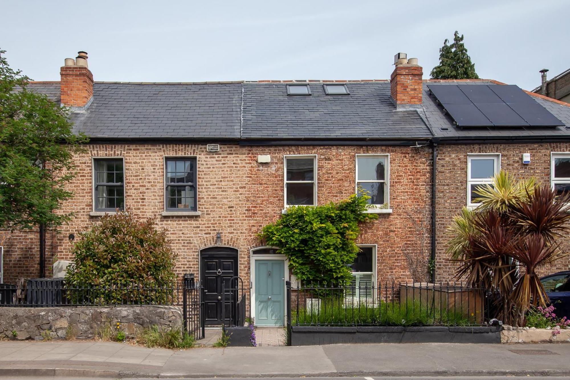 Beautiful And Spacious Home In South Circular Rd — Photos 1